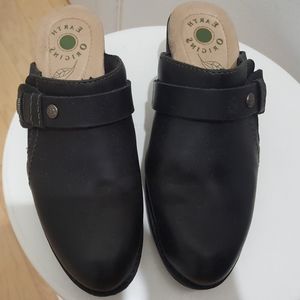Cool Moto inspired Mule /Slides - 6M, like new - fab all year round